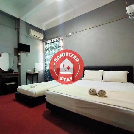 Spot On 89994 Rz Gold Hotel Kuala Kerai Екстериор снимка
