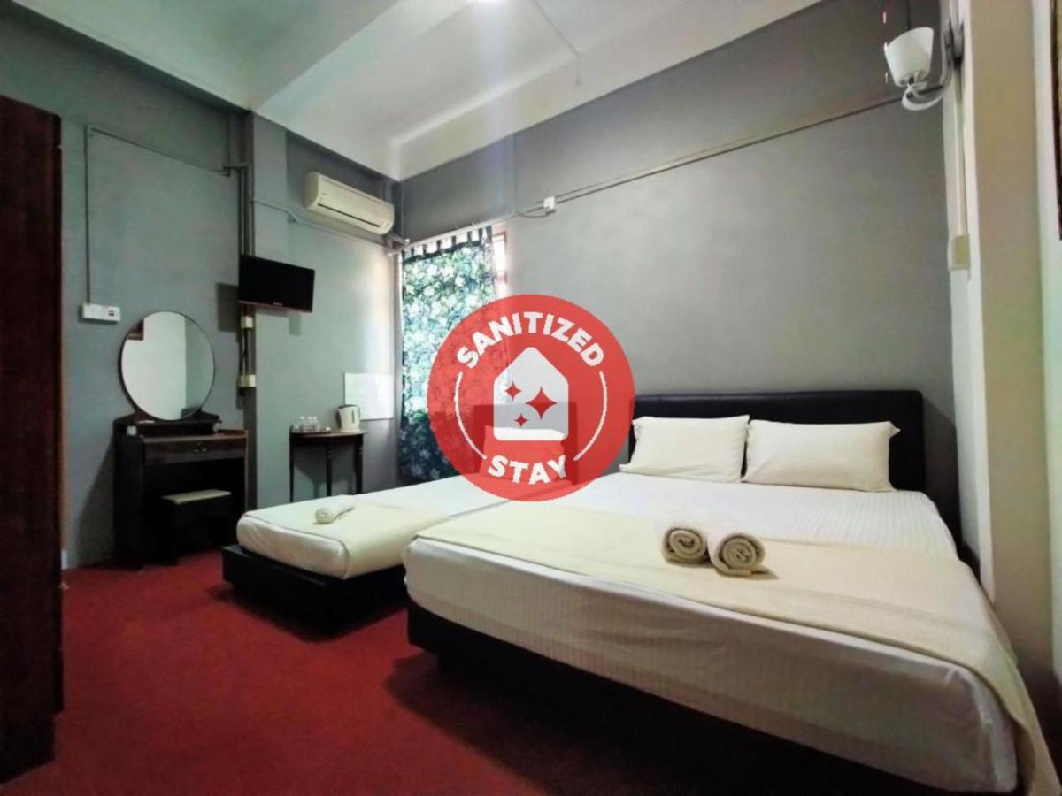 Spot On 89994 Rz Gold Hotel Kuala Kerai Екстериор снимка