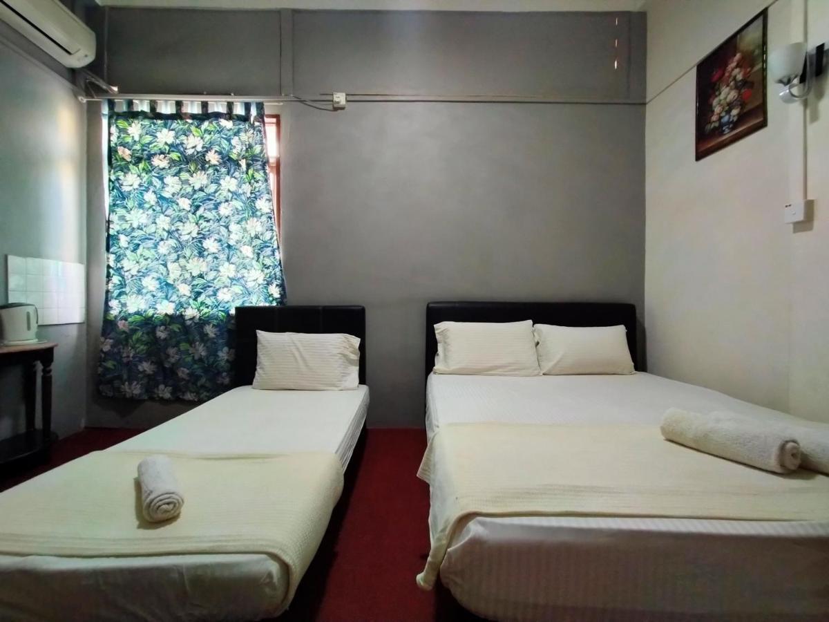Spot On 89994 Rz Gold Hotel Kuala Kerai Екстериор снимка