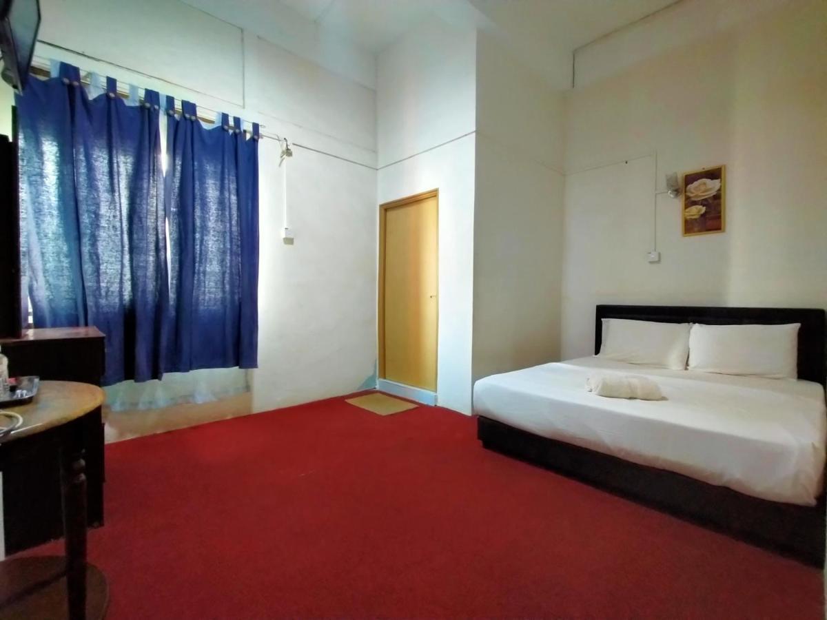 Spot On 89994 Rz Gold Hotel Kuala Kerai Екстериор снимка